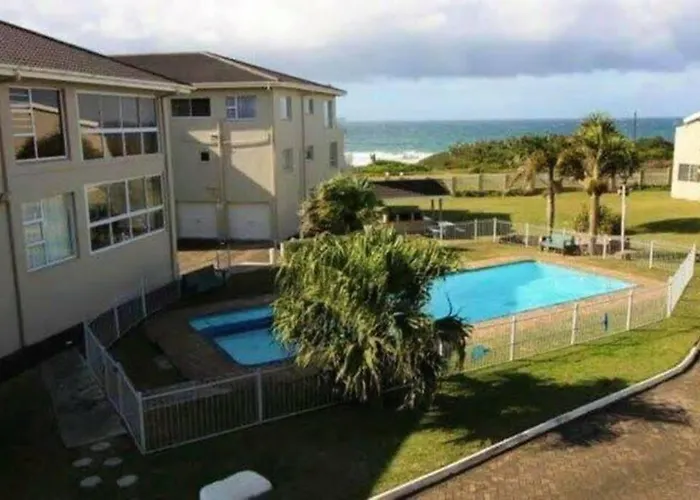 Uvongo Chalets 12