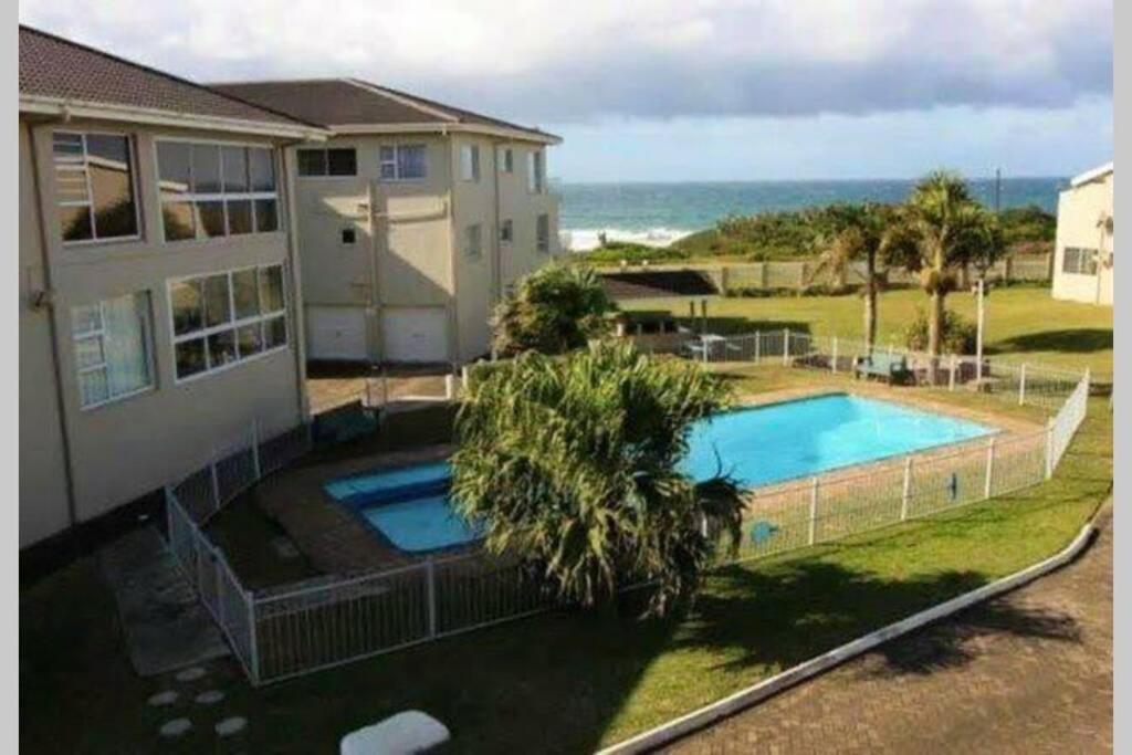 Uvongo 12 Appartement Margate