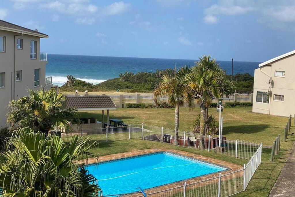 Uvongo 12 * Margate